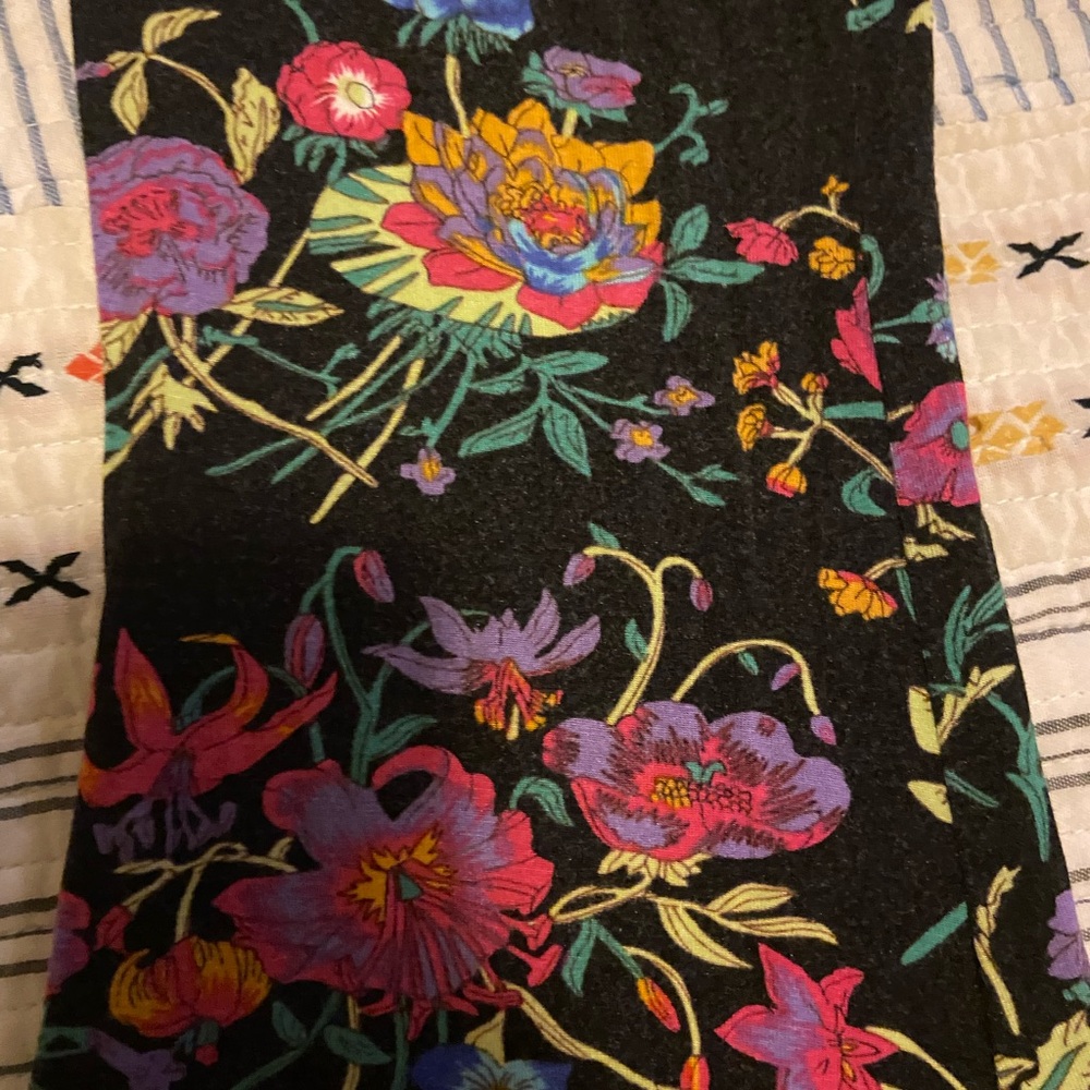 Gypsy Queen Bells in Black Floral
SPELL - Picture 9 of 10